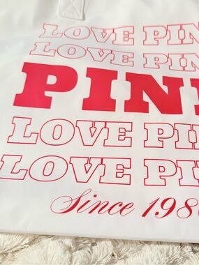 PINK Victoria's Secret White with Bright Red 'LOVE PINK' Print